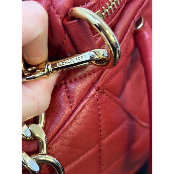 Michael Kors Red Quilted Leather Shoulder Handbag With Gold Chain Strap - Picture 6 of 10